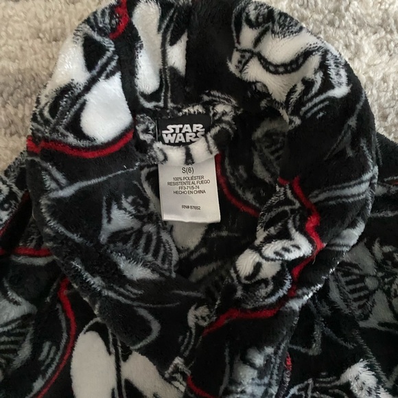 Star Wars Storm Trooper plush kids robe - Picture 7 of 8